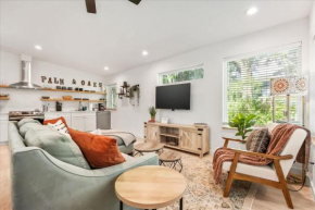 Historic Lux - PALM & OAKS Escape
